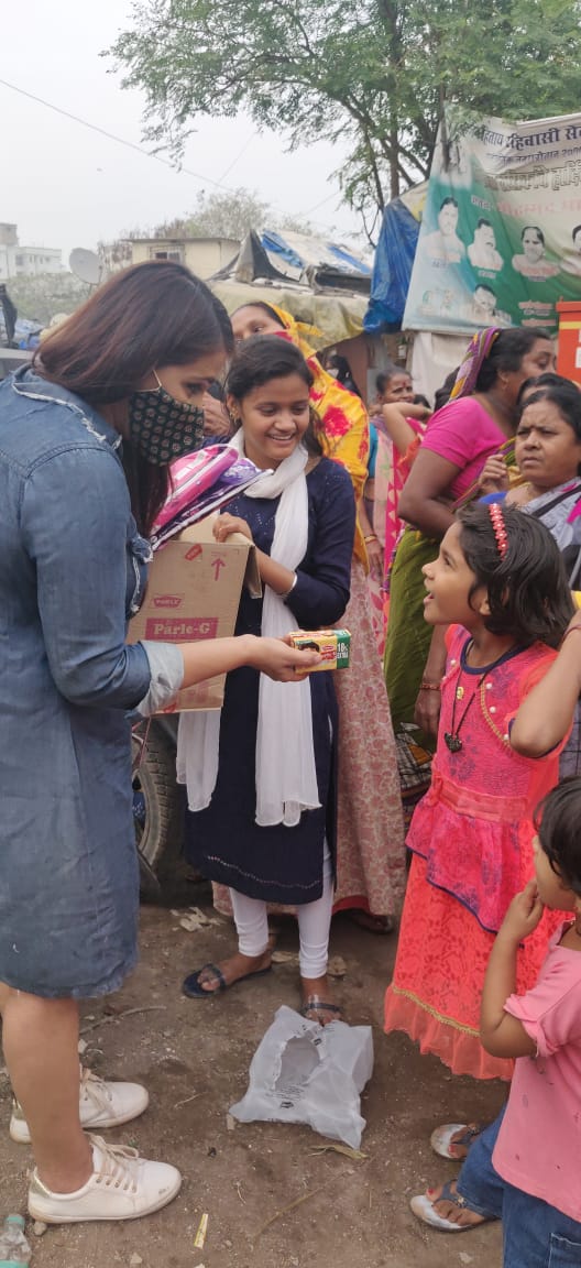 PadsSquad (@squadpads) on Twitter photo Co-founder <a href="/KTaranjit/">Taranjit Kaur</a> and Aditi start their New Year with Pads, masks and biscuit distribution at Siddharth Nagar basti in #mumbai
#sanitarypads #women #periods #padsquad
<a href="/monicaraheja/">Monica Raheja</a> <a href="/suryablkr/">surya balakrishnan</a> <a href="/Chhitra3/">Chhitra Subramaniam</a> <a href="/MayuriDhavale4/">Mayuri Dhavale</a> Co-founder <a href="/KTaranjit/">Taranjit Kaur</a> and Aditi start their New Year with Pads, masks and biscuit distribution at Siddharth Nagar basti in #mumbai
#sanitarypads #women #periods #padsquad
<a href="/monicaraheja/">Monica Raheja</a> <a href="/suryablkr/">surya balakrishnan</a> <a href="/Chhitra3/">Chhitra Subramaniam</a> <a href="/MayuriDhavale4/">Mayuri Dhavale</a>