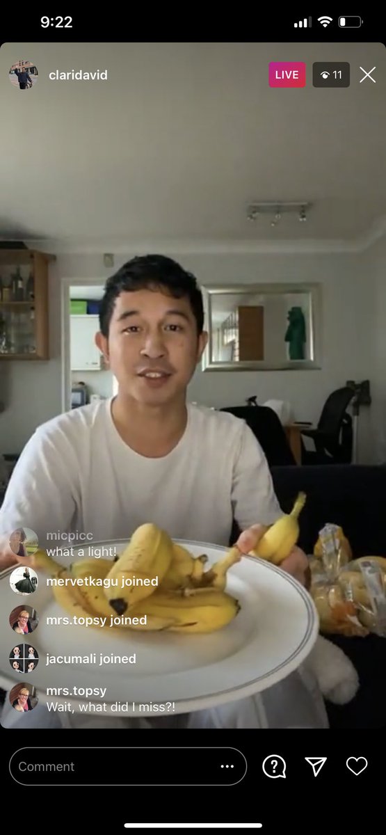 gooddog_png's tweet photo. Nothing like spending your Saturday night watching @claridavid_ trying to get through 30 bananas over Instagram Live https://t.co/DPA6U4OODz