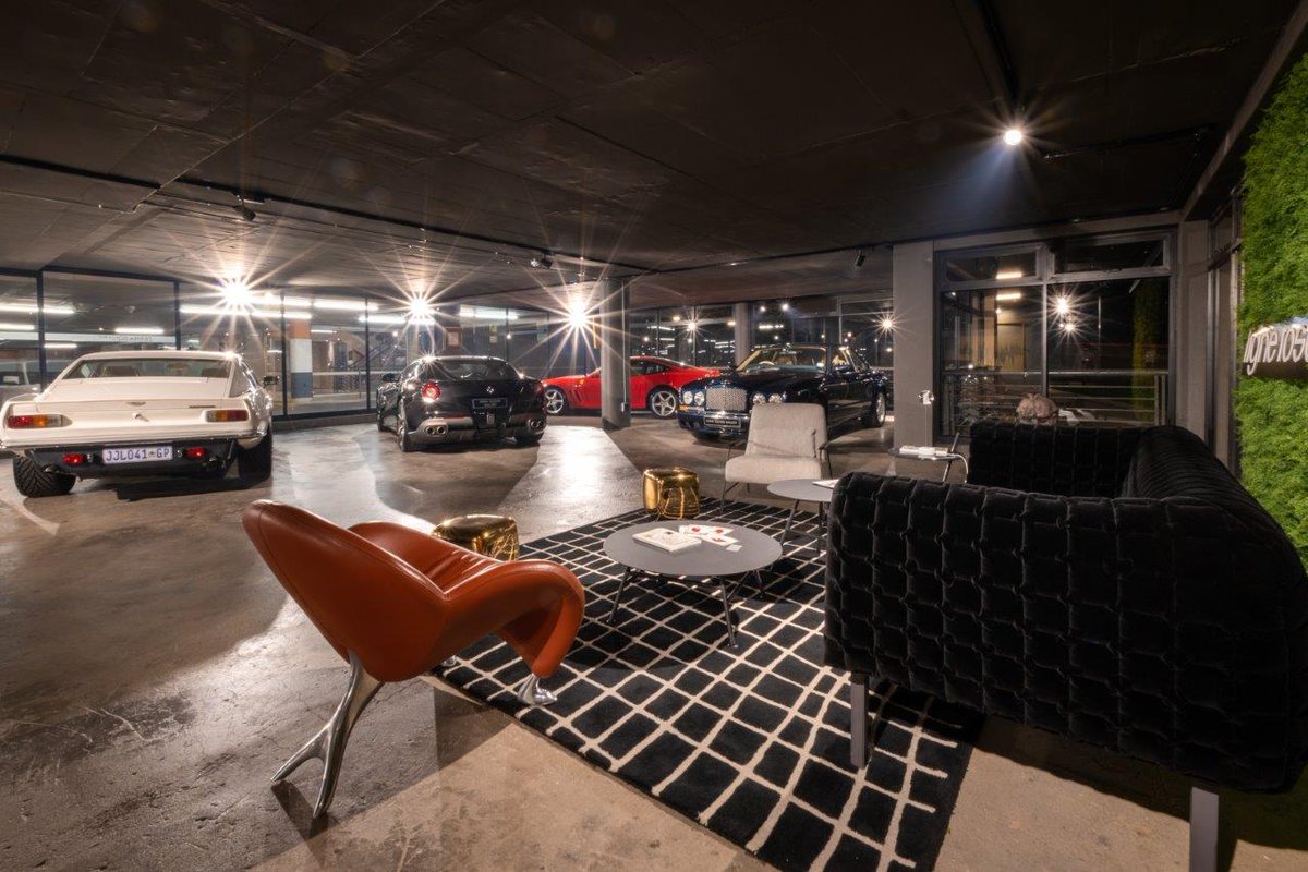 HPCHydePark's tweet photo. A brand-new viewing space for classic and collectable automobiles has launched at Hyde Park Corner. Zebra Square Gallery is reserved for only the finest in all things automotive!

Visit them on Level 4 at HPC ✨

#ZebraSquareGallery #ClassicCars #MadetoEnjoy https://t.co/bQ6jdtAEa4
