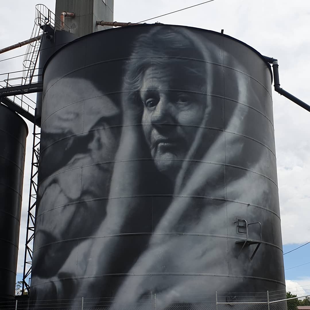 Rebekah Lowe tweet media