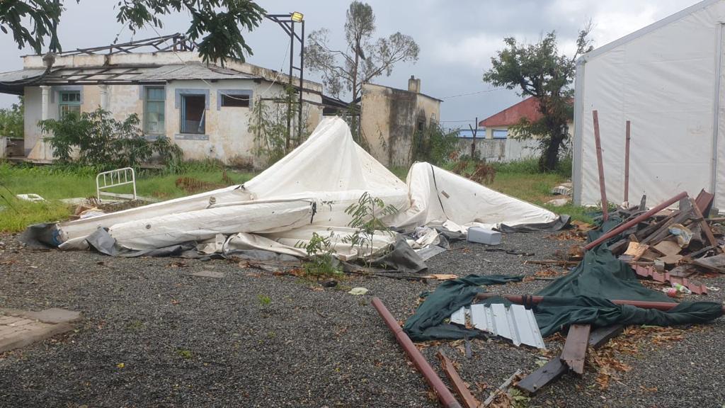 educel2000's tweet photo. Our #Sofala field team is just now in #Nhamatanda , assessing the damages of the hospital by #Chalane @UNFPAMocambique #actioninemergencies #womenandgirls Risk of disruption of SRH and FP services https://t.co/xV4aEH6s38