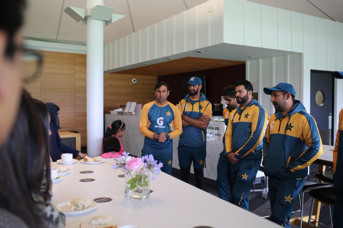 News99P's tweet photo. Pakistan Cricket Team's test squad met Christchurch Mosque Attack effectee families at Hagley Oval.
#Pakistan #Cricket #PCB @TheRealPCB #Test #Christchurch #ChristchurchMosque #NewZealand #PAKvNZ https://t.co/gi3StBofqF
