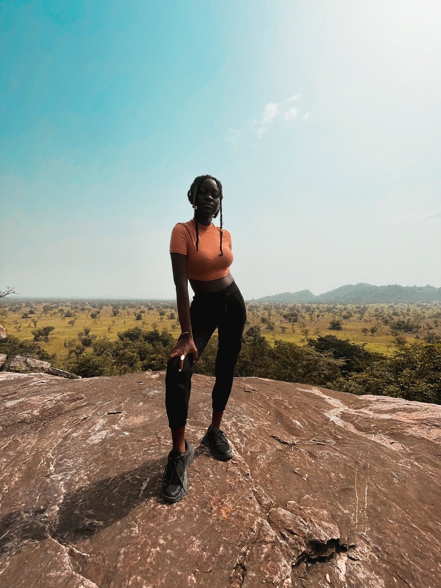 asi_renie's tweet photo. Just to think that in 2019, I decided to do music pushing up to 5k streams. Fast forward 2020, we were doing 100k + streams. 2021 itβs millions, nothing more, nothing less. https://t.co/9d5wejGYiz