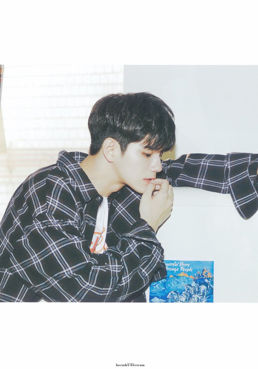 위로 2기 팬클럽 키트 포토북

#옹성우
#ONGSEONGWU