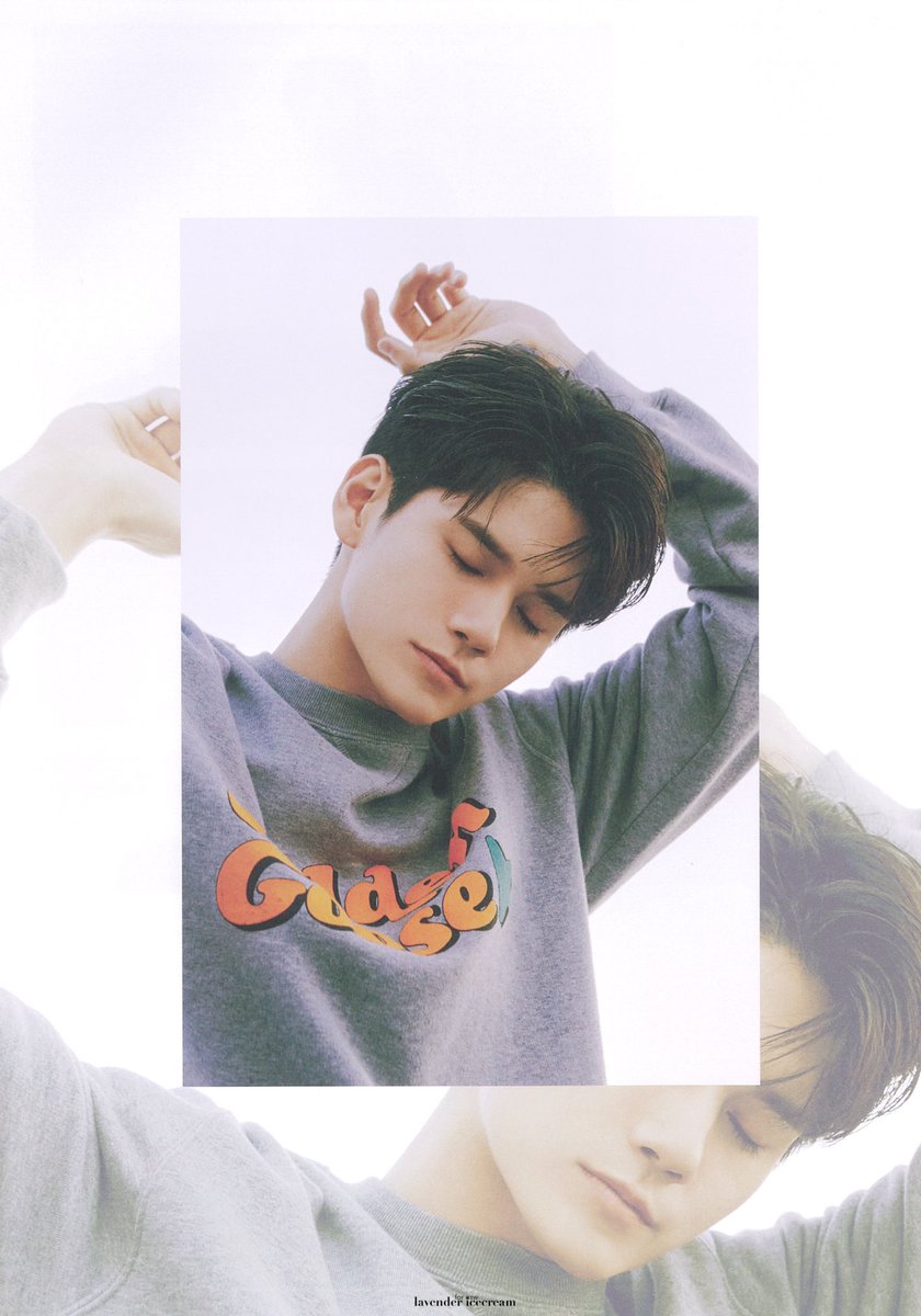 lavender_osw's tweet photo. 위로 2기 팬클럽 키트 포토북

#옹성우
#ONGSEONGWU https://t.co/csl3w4oDFf