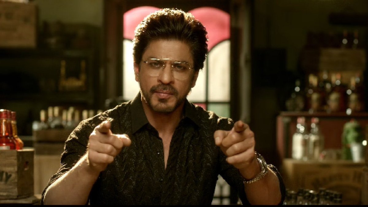 SRKUniverse's tweet photo. Reply under the tweet / Quote the tweet with a dialogue from your favourite SRK film! 
KING SRK IN THEATRES IN 2021 👑 https://t.co/UtghQJbT58