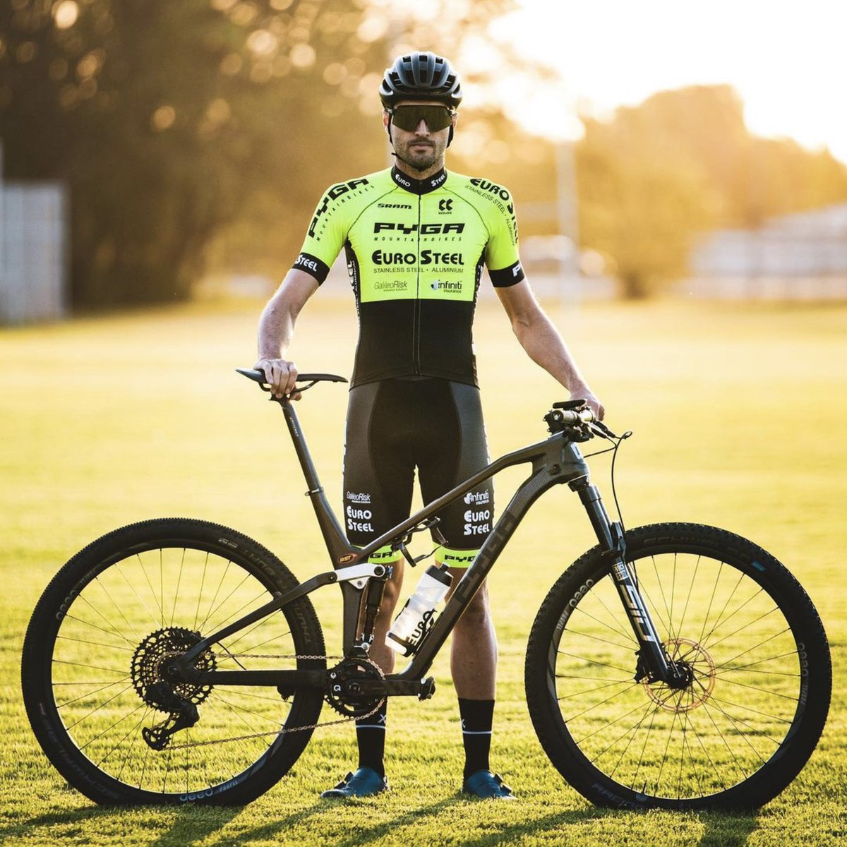 <a href="/GertHeyns/">Gert Heyns</a> looks great in lumo, wouldn’t you say? 😉🔥

We are the African MTB Team. We are Team PYGA <a href="/EuroSteelSport/">Euro Steel Sport</a>
