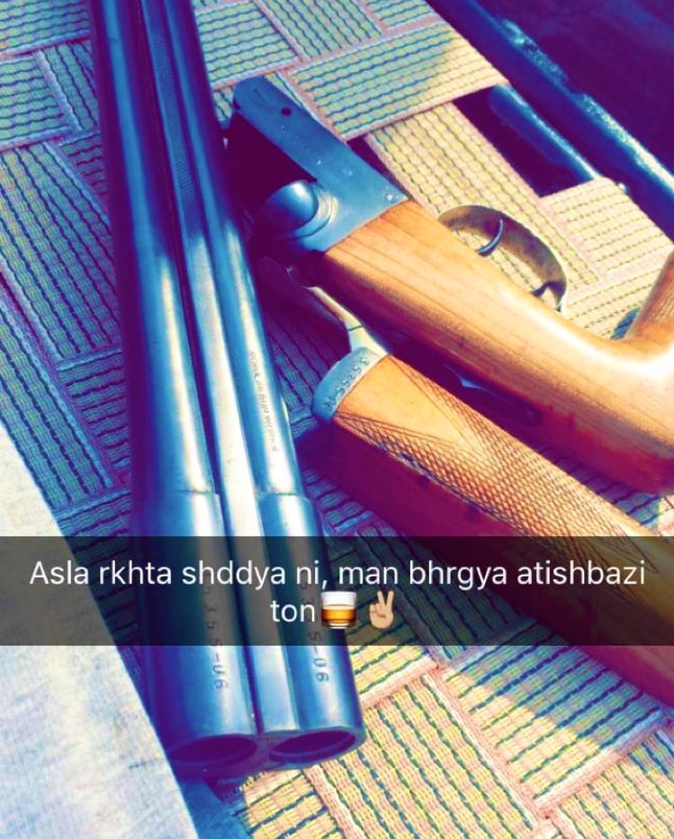 jattgraribaaz's tweet photo. Bb i miss you wish you could text n tell me how alone u feel without me ๐ #12gauge #sawnoff https://t.co/NAIcfiKm0Q