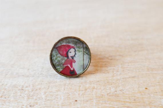 SevenkeysE's tweet photo. Little red riding hood https://t.co/zfYFGMSXQ5 via @EtsySocial #etsyshop #etsy #etsyshop #valentinedaygift #illustrationring #adjusta https://t.co/TIXcFu4J27