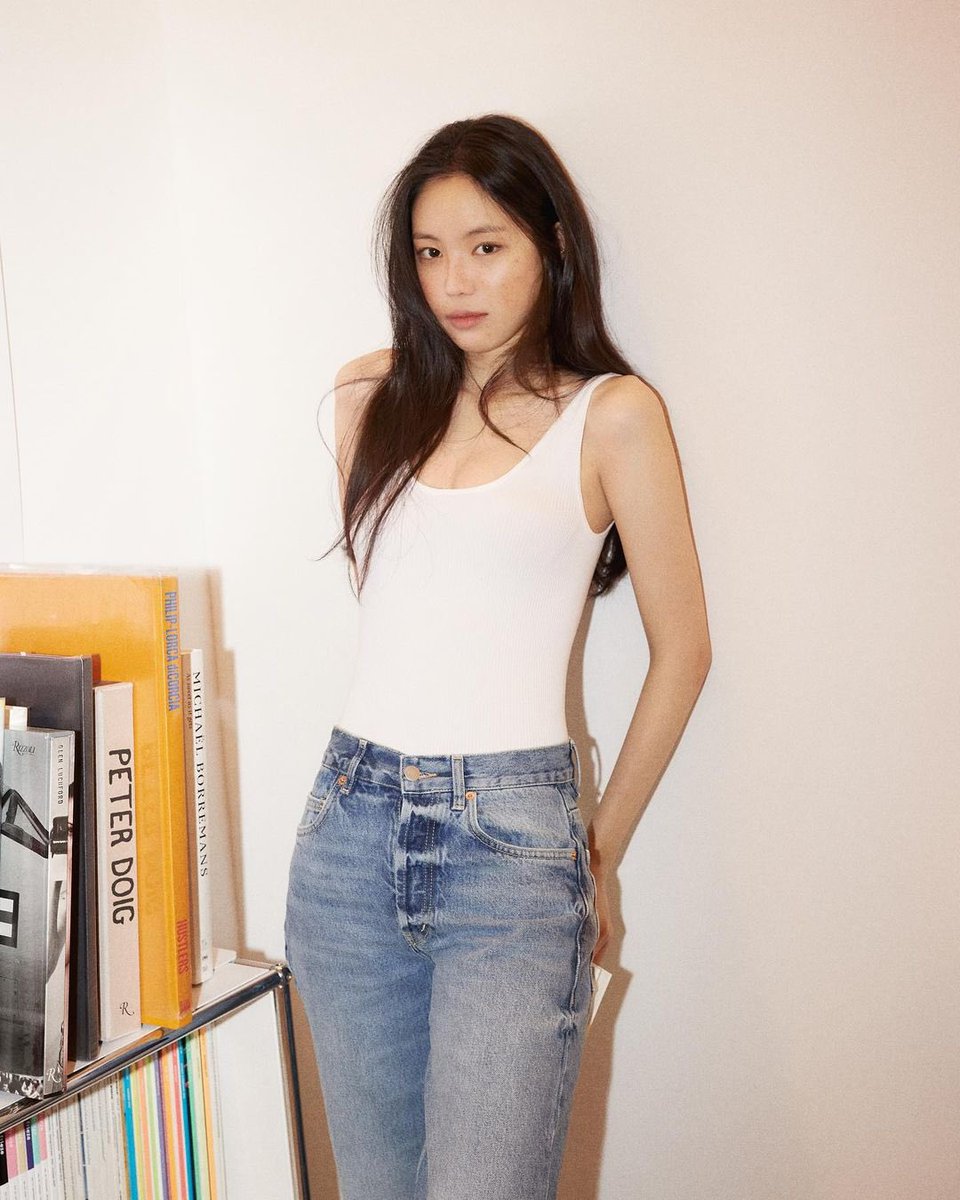 naeun_thailand's tweet photo. 210102 #NAEUN instagram update: @/mokjungwook
@/hearts_ultrapeku
@/juneyju
@/stylist_teamchloe

กับคนโปรดของฉัน💋

#portraitnaeun #WorkisFunwhenWorkTogether #wfwt

https://t.co/1qy0rUrsNo
#나은 #손나은 https://t.co/mDFhra3yUC