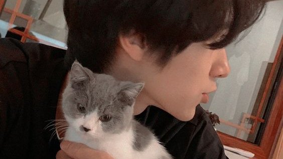 _hendery2's tweet photo. -Deen- 🥁 https://t.co/SD715TugzO