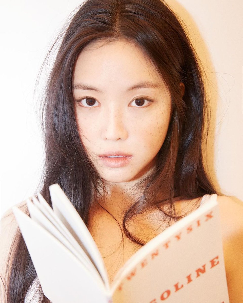 naeun_thailand's tweet photo. 210102 #NAEUN instagram update: #portraitnaeun #WorkisFunwhenWorkTogether #wfwt 

https://t.co/2guqP3ZM8a
#나은 #손나은 https://t.co/l5paGFAiPx