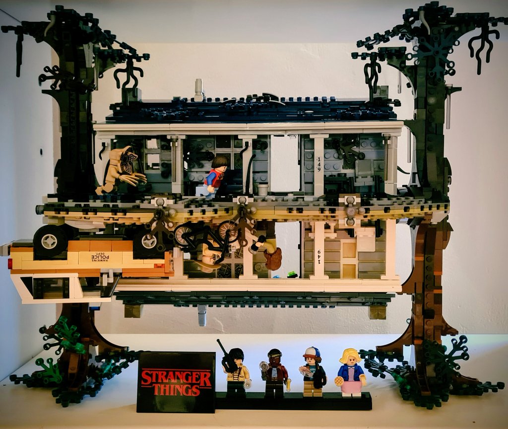 MullineuxWines's tweet photo. No beach, no problem! Lego days for the win, we are still having a better time than Will 🤣
.
#lego #roundstonefarm #strangerthings @netflix @LEGO_Group #lockdown2021 #newyearsday #familytime #willbyers #demogorgan #hopperstrangerthings #theupsidedown @Stranger_Things https://t.co/mZLHBlLhwV