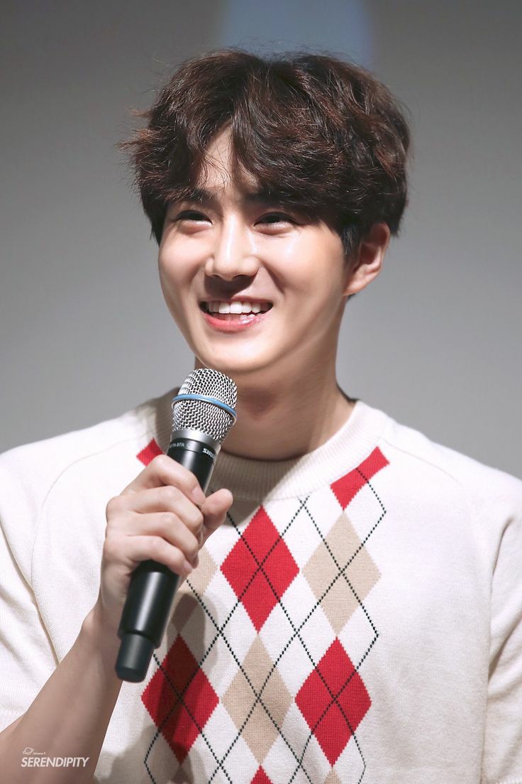 myeonsmiling tweet picture