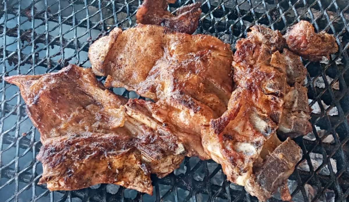 JamesWNjau2's tweet photo. Nyoros Butchery offers amazing OFFERS on nyama choma this New Year! Order 3kgs and above for 650sh per kg and have the meat delivered to your doorstep at an affordable price! #Mbuzichoma, #ngombechoma, #kukuchoma, #mutura; we have them all! @ButcheryNyoro  Magic number: 011526229 https://t.co/oH3F6Swa9q