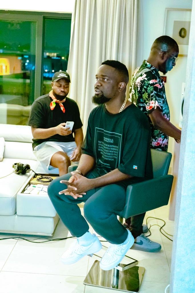 sarkodie's tweet photo. Magic made https://t.co/HqarQiuFQc