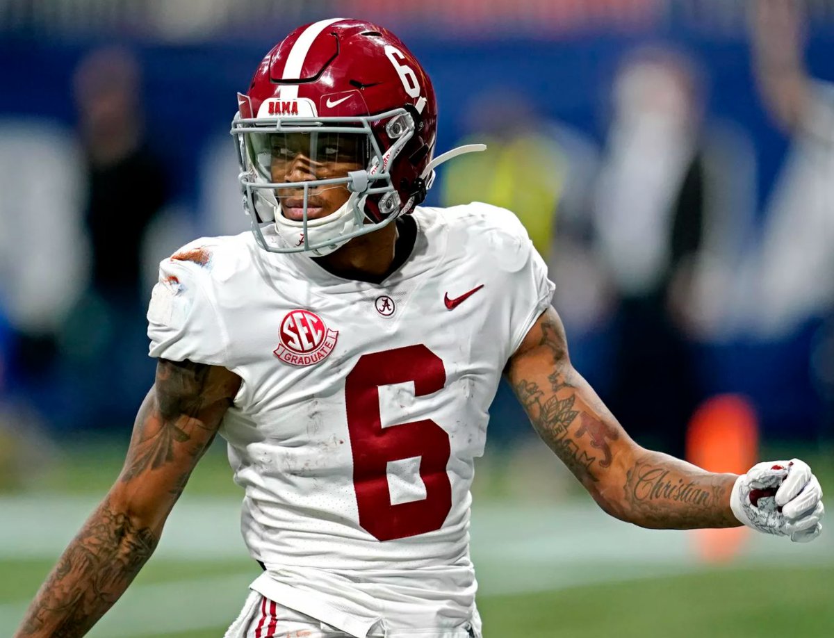 hammondlastar's tweet photo. The friends and family of Alabama Crimson Tide wide receiver DeVonta Smith have organized an official Heisman Trophy watch party for the Amite native and Heisman hopeful. 
https://t.co/1ODFjTOeio https://t.co/ERGdLHEPO7