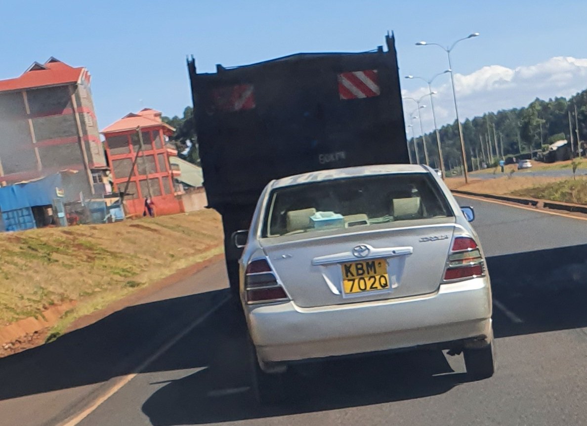 Kadeejah001's tweet photo. @LitterFreeKenya 

Offence: 
Throwing empty water bottle on road. https://t.co/joojWE3lFl