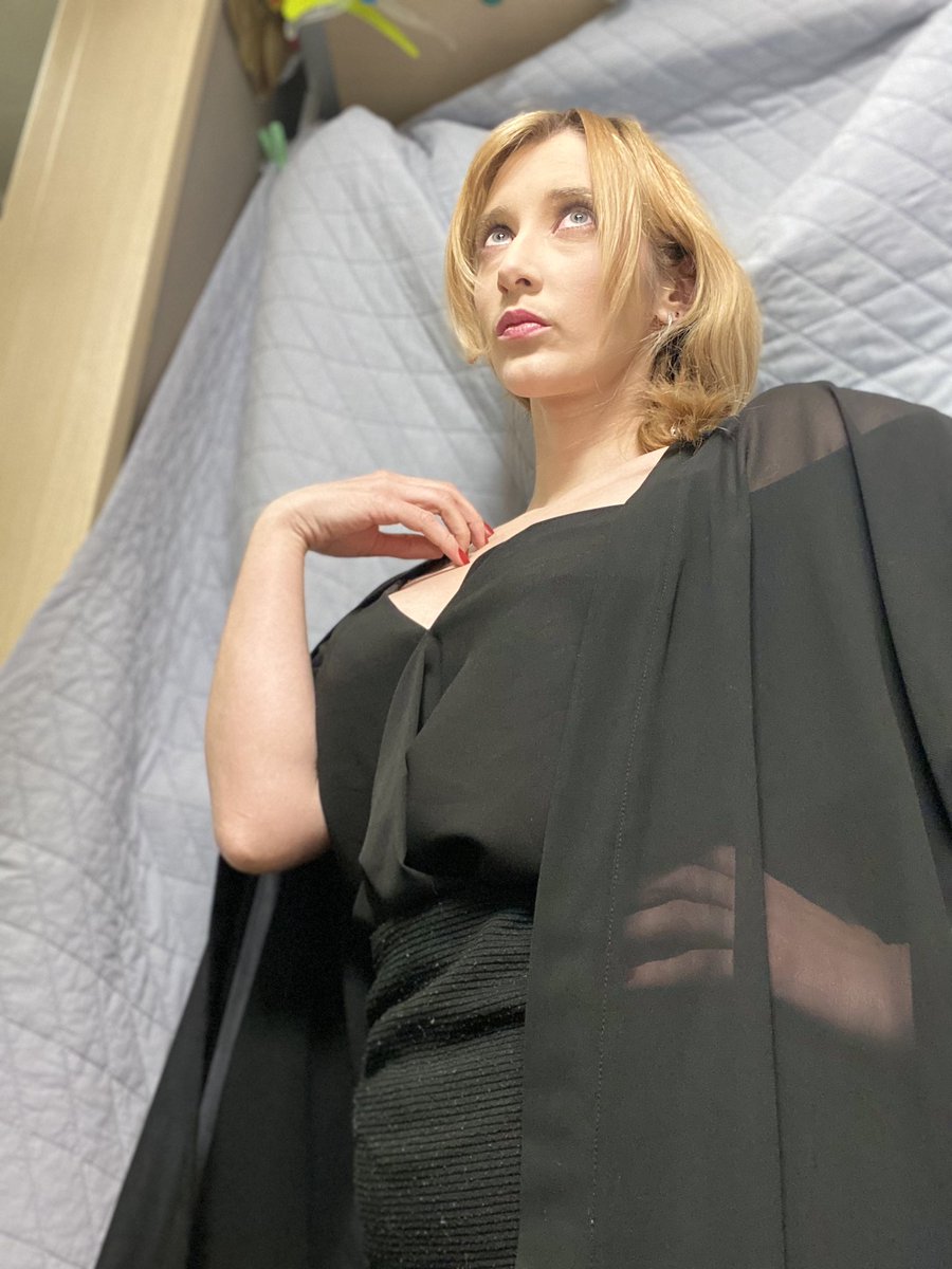 GizmoCosmic's tweet photo. Yesterday’s cosplay attempt.
Jian Yi’s mother suffers from rbf ~
#19days #19dayscosplay #anattempt https://t.co/NCOGZ120MZ