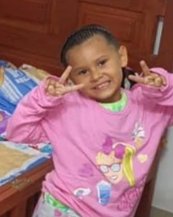 ingmaryrodrigu1's tweet photo. #ATENCIÓN| Fue raptada en Colón - Estado Táchira, la niña Antonella Guadalupe Maldonado Roa de 04 años, cuando se encontraba en el calor de su hogar compartiendo en familia. Cualquier información por favor contáctanos... @Cicpc0061 #Táchira https://t.co/1iSmXlvrME