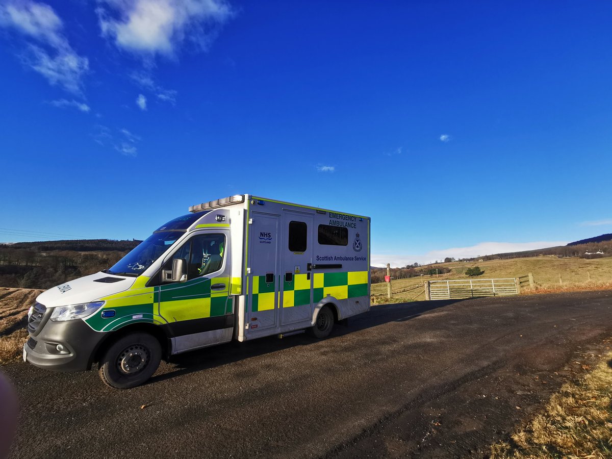 Volteral's tweet photo. Out on the road today in #Perthshire @Scotambservice on the ๐ with Jordan, what a stunning day in the Glen's โ๏ธโ๏ธ #medshift https://t.co/6llTIw3bpc