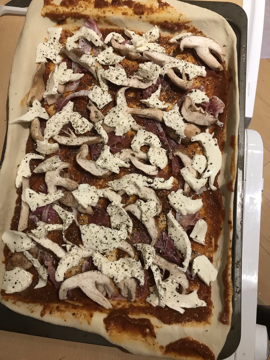 EleanorK8J's tweet photo. New Year’s Eve cooking... We repurposed @ottolenghi’s rose harissa, black olives and caper pasta sauce from Simple, blended it and used on homemade pizza bases. 😋 With @belazu_co harissa, of course. #BelazuFlavour https://t.co/G83HBUh1Q9