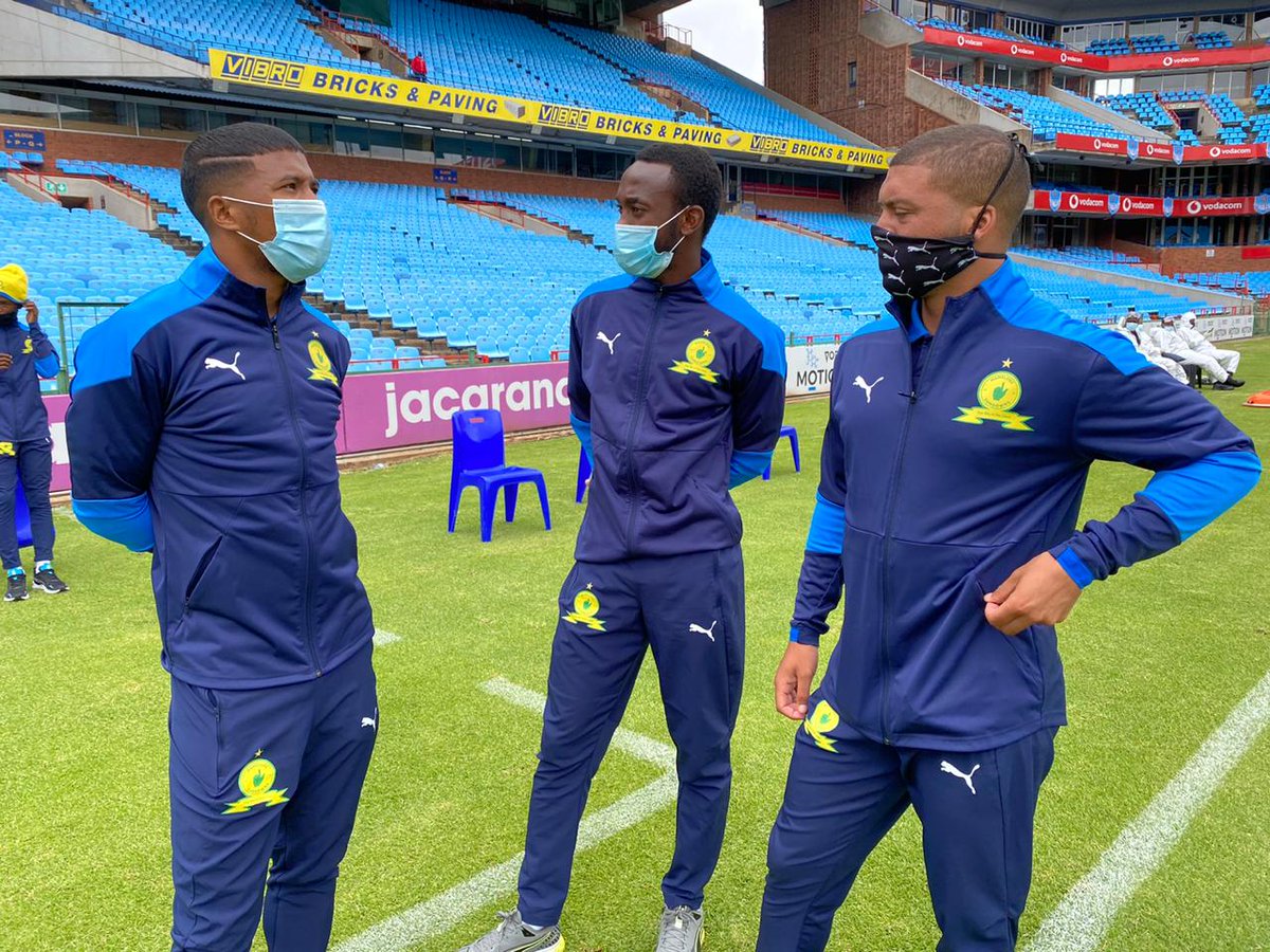 Masandawana's tweet photo. Pitch inspection complete ✅

Up next, warm-ups 🏃🏃

#Sundowns #DStvPrem https://t.co/hUP4hJS3WL