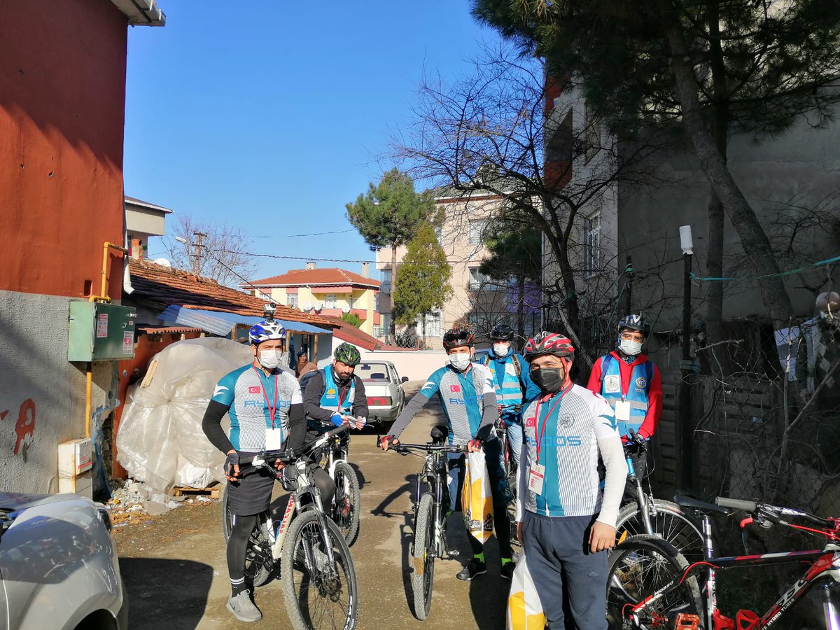 AydosBike's tweet photo. Bügünkü etkinliğimizden geriye kalan kareler..
@SultanbeyliBel nin düzenlemiş olduğu
Yalnız yaşayan ve engelli vatandaşlarımıza yönelik yardım seferberliği devam ediyor. Bir nebze yardımcı olabildiysek ne mutlu bize...
#iyilikhareketi https://t.co/nAp1WoV92g