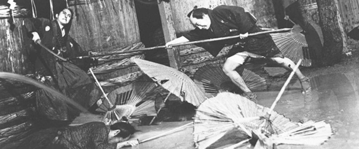 血槍富士(1955)
やさしい槍持ちの主人公が主人に付いて旅するロードムービー。コミカルにのんびりと展開してゆくが、ある事をきっかけに主人公の気持ちが爆発する。とても好きな映画 