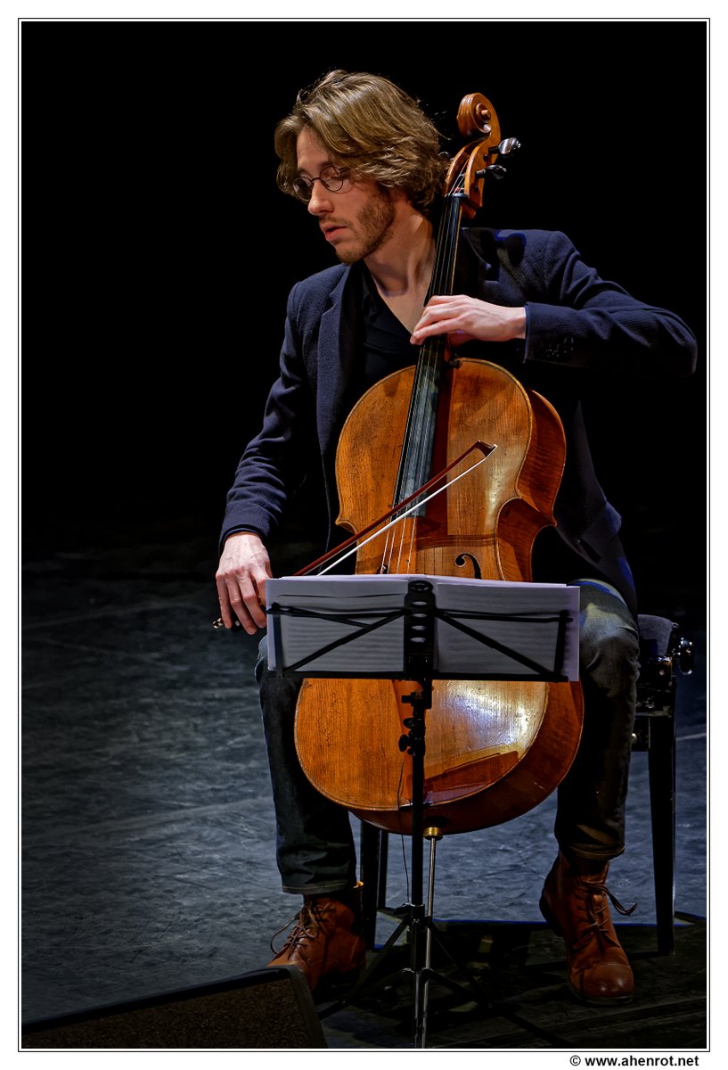 OpusCello's tweet image. Thrilled to welcome stellar arranger and cellist @swphotobe to the team at Opus Cello! @LaMonnaieDeMunt #celloensemble #ocelli