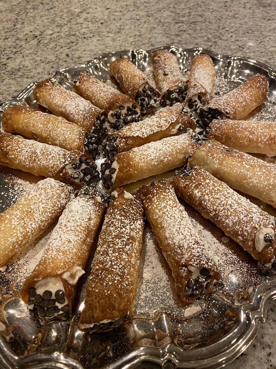CLTmarketer's tweet photo. @guarnaschelli Hi Alex, I made your cannoli recipe on NYE. First time making something like this and it was a huge success. Happy New Year! https://t.co/xiwufLwAol