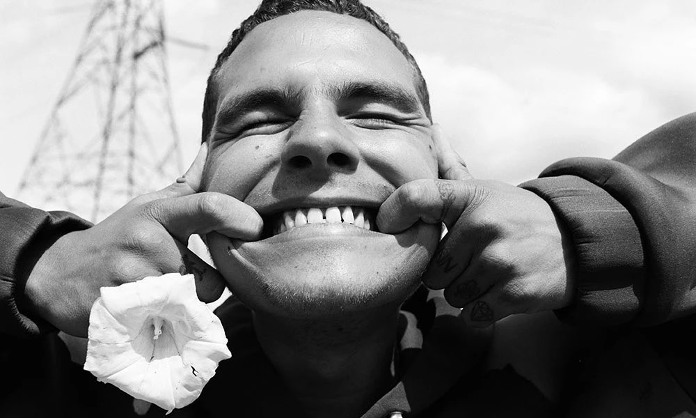 you know a slowthai verse when you hear one. his energy on a track adds so much value to the whole thing and it is absolutely electric, even if all he is saying is “i see the light”. and not to mention, he DOMINATES on features.