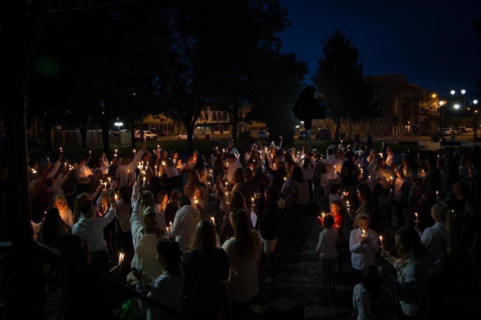 Thread on 2019: the year that aggressively set the stage for our current state of affairs. New York  #A99  #A099. No coverage from MSM, so only those directly impacted knew what was happening. Tens of thousands kicked out of schools, Jews targeted during religious holidays.