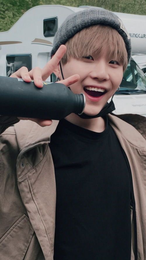 Kook_Saw13's tweet photo. #Yoongiiscuteboy
#YoongiAngel
#yoongiibeautiful
#YOONGIiSweetLikeHoney
#YoongikingOfBTS
#Yoongibestboy
#Sugaiscute
#Sugaistalented
#meowYoongi
#YoongiPrecious
#Yoongi_you_are_the_best
#Yoongiperfect https://t.co/mbx42tGnLR