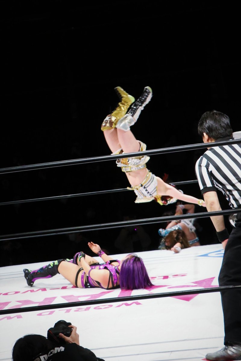 Kid pinned AZM after Top Rope Moonsault Press, currently her top finishing move. Kid has attempted this move many times in the past, but this was the 1st time she successfully performed it since she had debuted it during her match in Sendai Cinderella on 11/15/2020.(cont.)