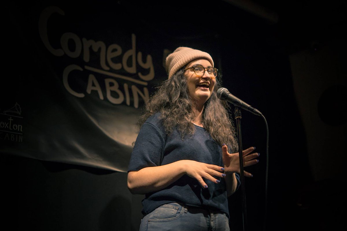 vic_eventcentre's tweet photo. Do you like words?
Do you like funnies?
How about funny words?
Learn to write some funny words with funny lady Emily Woods! @emilyrosewoodz 
https://t.co/Bx7CmnsUct https://t.co/YjzHZTUJUt