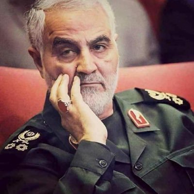 MuamalSayed's tweet photo. السيد كشف بآخر مقابلة انو الشهيد #قاسم_سليماني السبب الأساسي بإنتصارنا بتموز والسبب الأساسي بإعادة حياتنا لطبيعتها بعد الحرب..

لو الشعب اللبناني بيفهم كانوا كلن يعني كلن ناعوه وكلن علقوا صوروا.. لأنو لمتلو بيستاهل وكتير قلب أحمر #أبناء_سليماني https://t.co/YBqCnKdINo