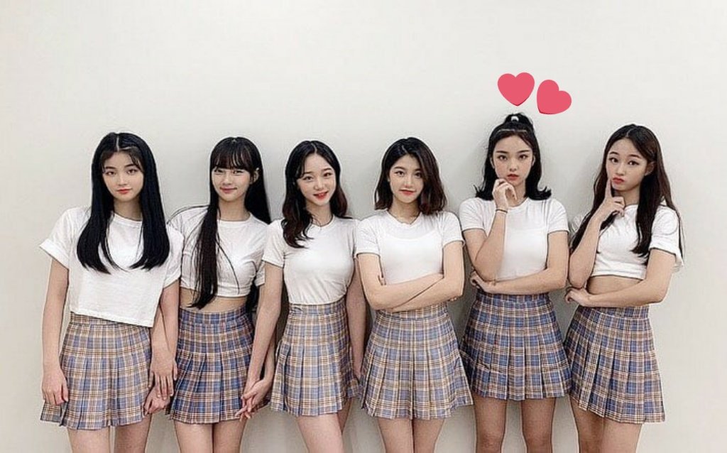 Школьная фотосессия 5 класс. I five class. I five class. Учитель в школе. Цифра 5 желтая.