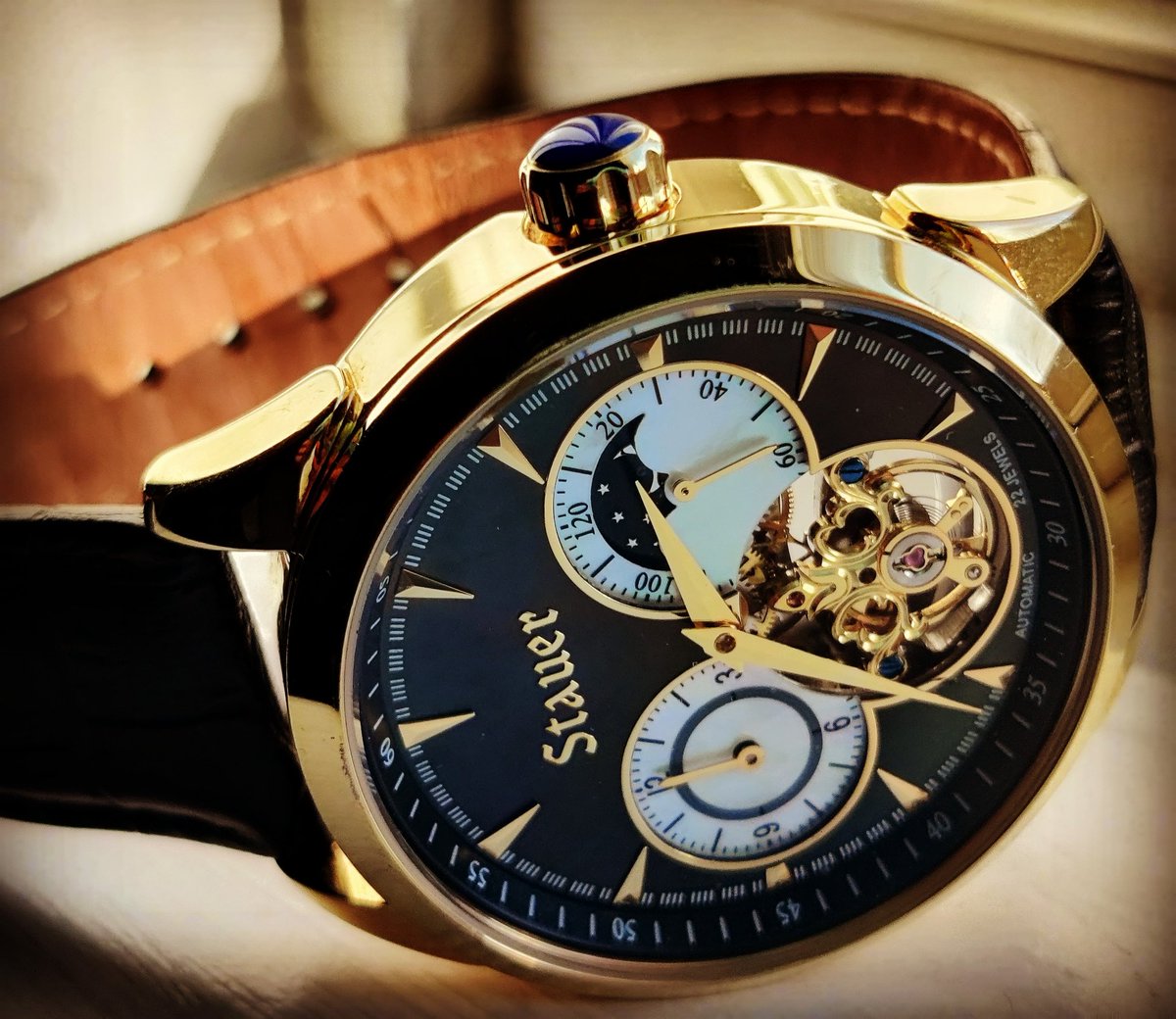 WatchYouKnow1's tweet photo. Watch of the Day: Stauer 1777
Check out my review of this watch and my investigation into Stauer here: https://t.co/Z1ZFvgdGPN
#affordablewatches #watchesofinstagram #stauer #stauerwatch #wristcandy #wristwatch #affordablefashion #chinesewatch #WATCH #funwatch https://t.co/v4ShrWtCKy