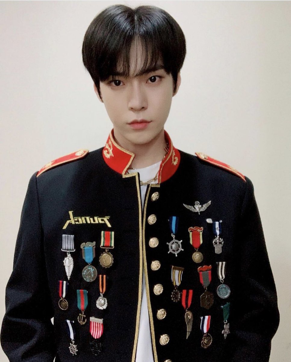 Dilfication of Kim Doyoung through 2020, a thread