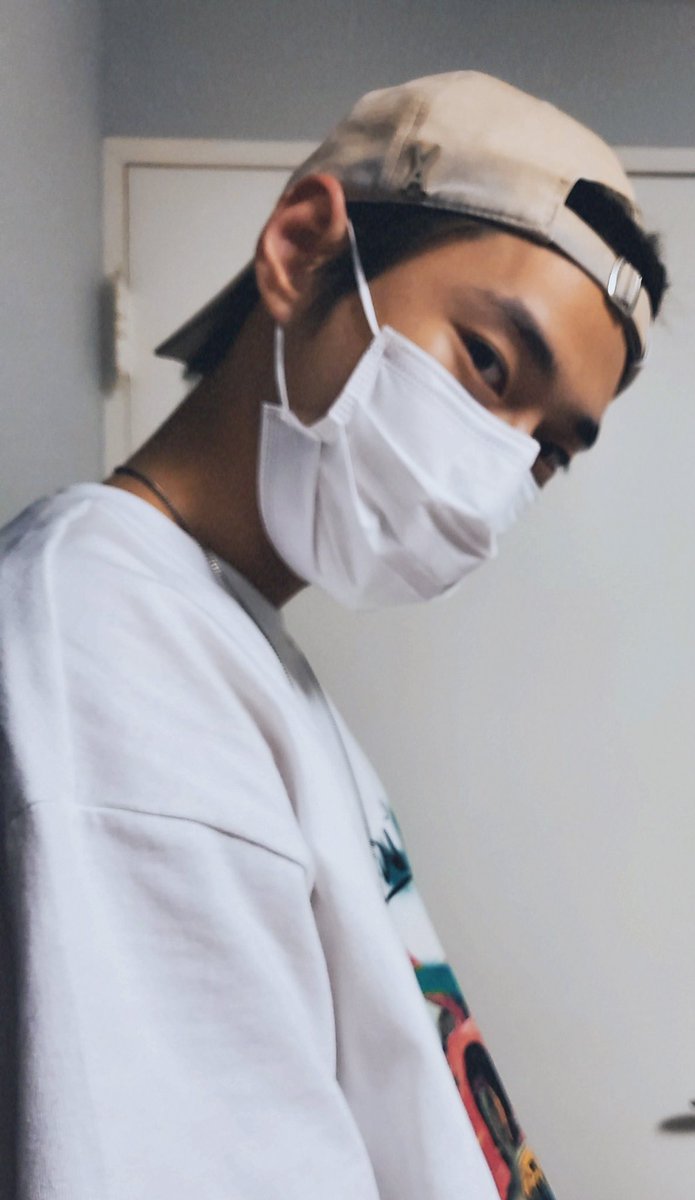 Dilfication of Kim Doyoung through 2020, a thread