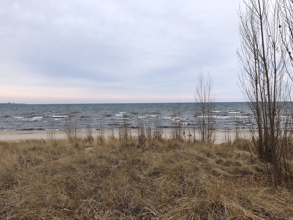 Perfect start to the New Year - a run from Hamilton to Burlington along the lake!