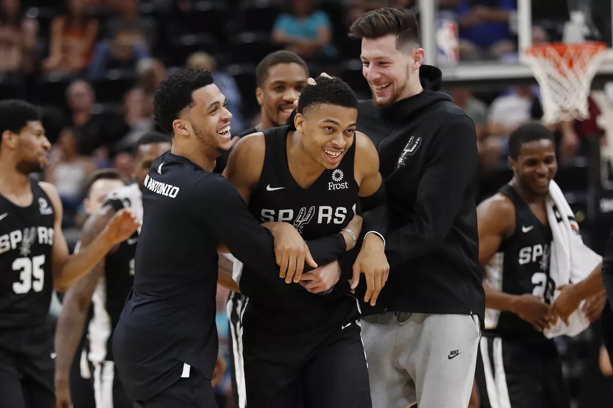 Keldon Johnson out of Kentucky played so well last night on offense and also clamped on D. 26/10 and some key stops. The Spurs win again in the scouting & player development departments. Johnson turned 21 in October. This won’t be the last time I bring him up 