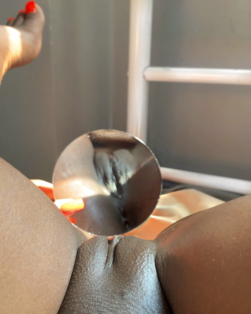 2 pic. @spuramaludaxx_ Come on guys, shaved pussy is Beautiful. Look at this thing. https://t.co/S0jF3yY6TM