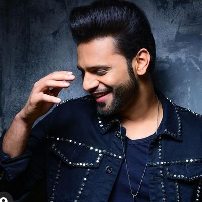 A N A N D🎼 tweet media