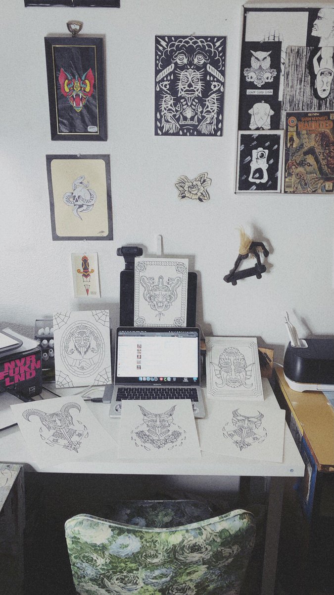mrrmprr's tweet photo. Just finished up the outlines on these 6 sheets for the biggest order I have ever gotten! Big happy. Much thanks! Big thanks! #art #artist #lineart #demon #tradwork #tattoo #tattooflash #trflash #americantraditional #traditionalart #flashart #workinprogress #wip https://t.co/bYwmwpYI4U