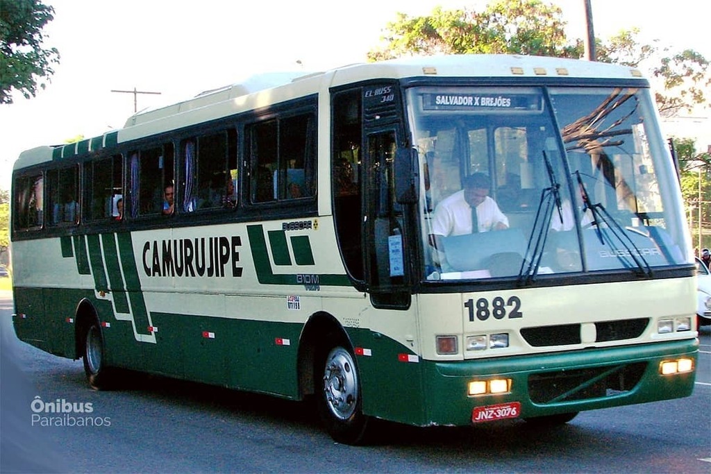 onibustransport's tweet photo. Auto Viação Camurujipe 1882, Busscar El Buss 340 Volvo B10M, clicado em Salvador em maio de 2010 na linha Salvador x Brejões. Feliz 2021!
Foto: @weilleralves
#ônibusparaibanos #autoviacaocamurujipe
#busscar #elbuss340 #camurujipe
#salvador #bahia #brej… https://t.co/UECyGNt0bq https://t.co/Q4NdRPi2Hq