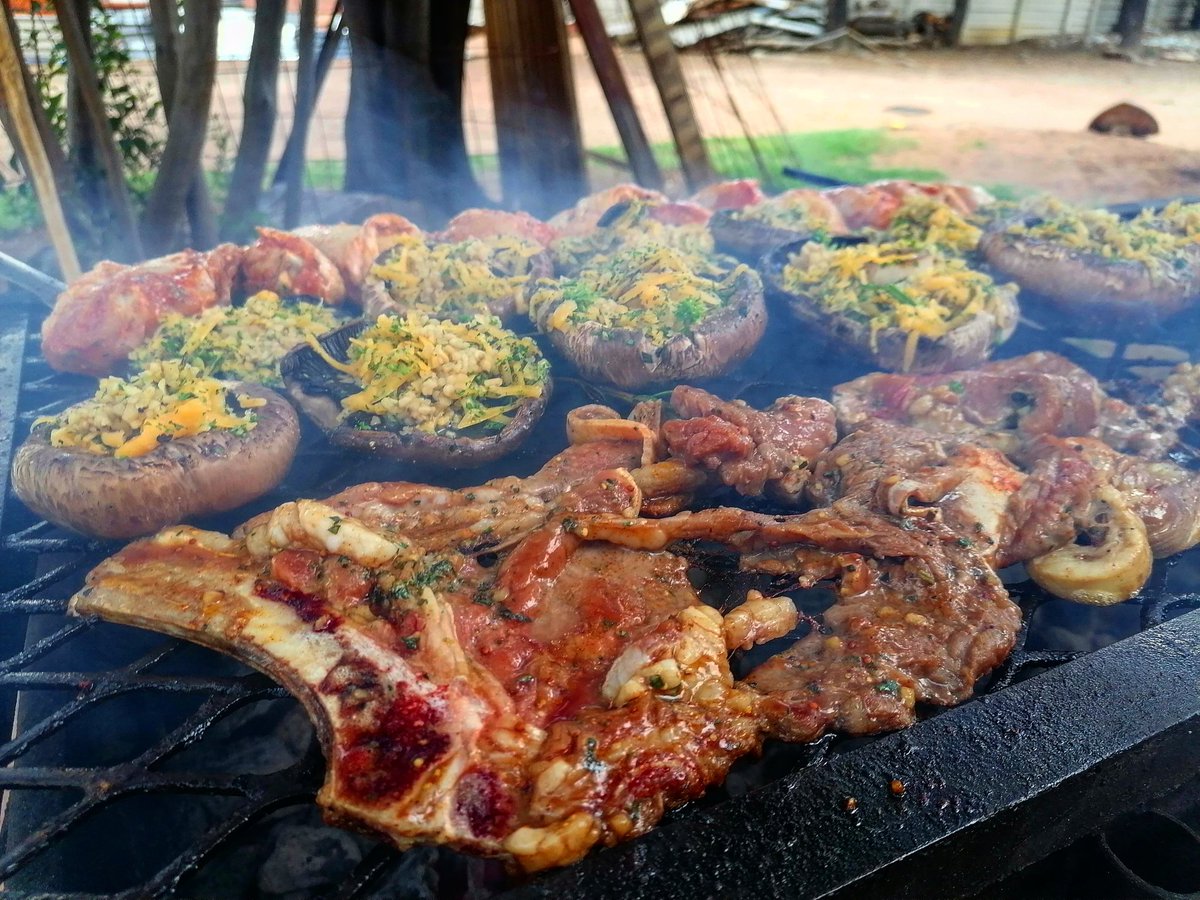 Chefshivambu's tweet photo. Mikes Birthday we braai again #fortheloveofit #braaivibes https://t.co/mNcl7bUIQi