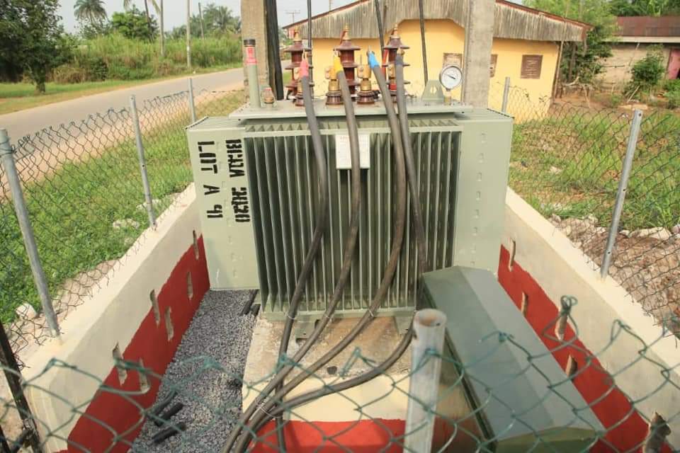 PROJECTS INTERVENTION: ORIA-ABRAKA (1)Installation of 500KVA Transformer in Oria-Abraka in Ethiope East Local Government Area of Delta State. This all important electricity project is one of the constituency projects i facilitated in the 2020 Budget.