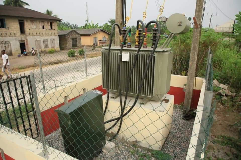 PROJECTS INTERVENTION: IMODJE-OROGUN (1) Installation of 500KVA Transformer in Imodje-Orogun in Ughelli North Local Government Area of Delta State. This all important electricity project is one of the constituency projects i facilitated in the 2020 Budget.